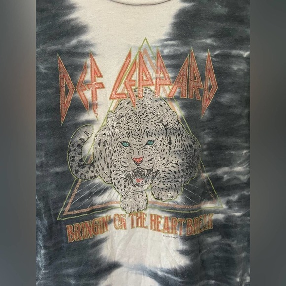 Vinyl Icons Modern Vintage Style Def Leppard Bringin On the Heartbreak T Shirt - Picture 3 of 5
